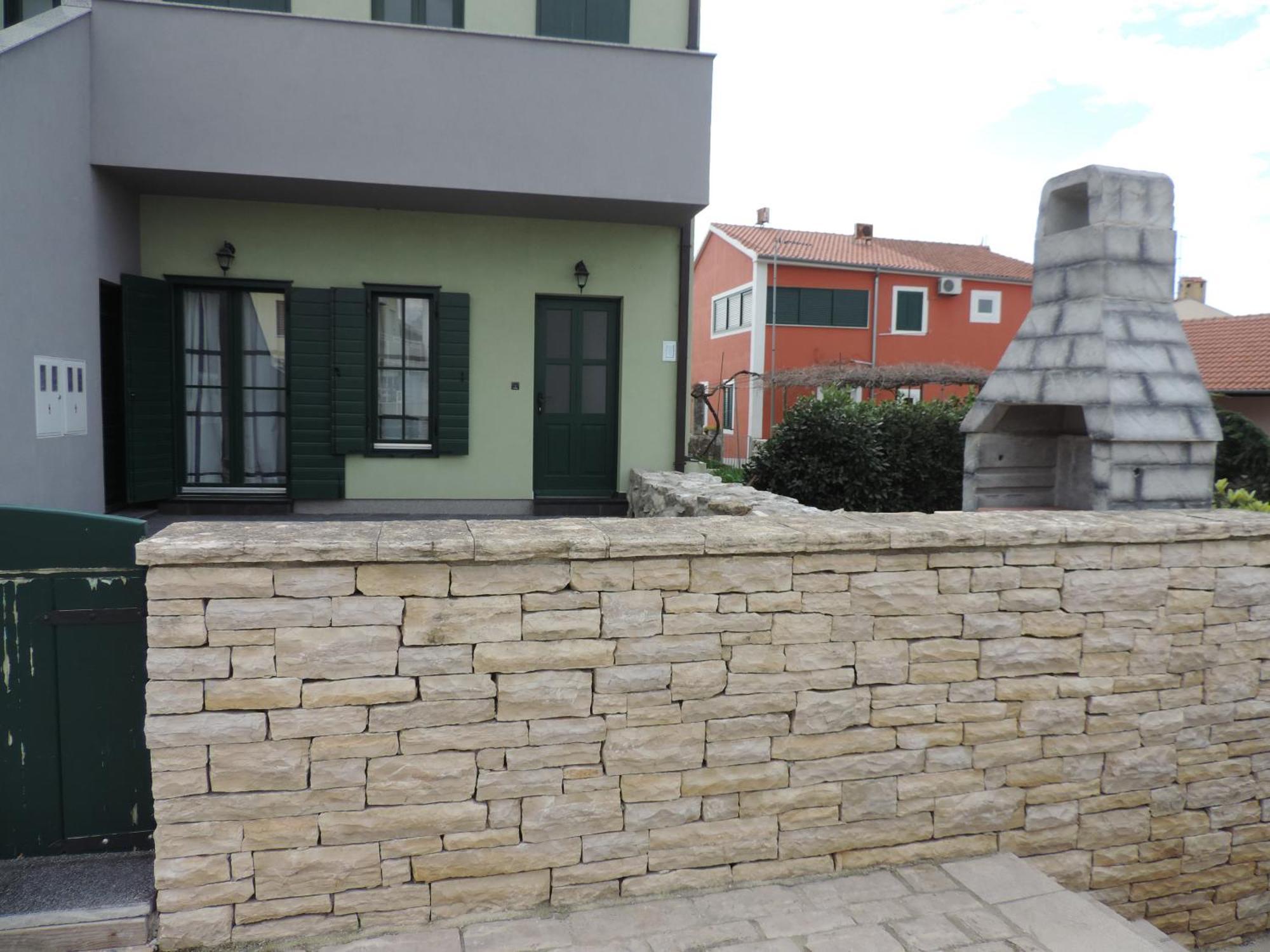 Apartments Lori Биоград на Мору Екстериор снимка