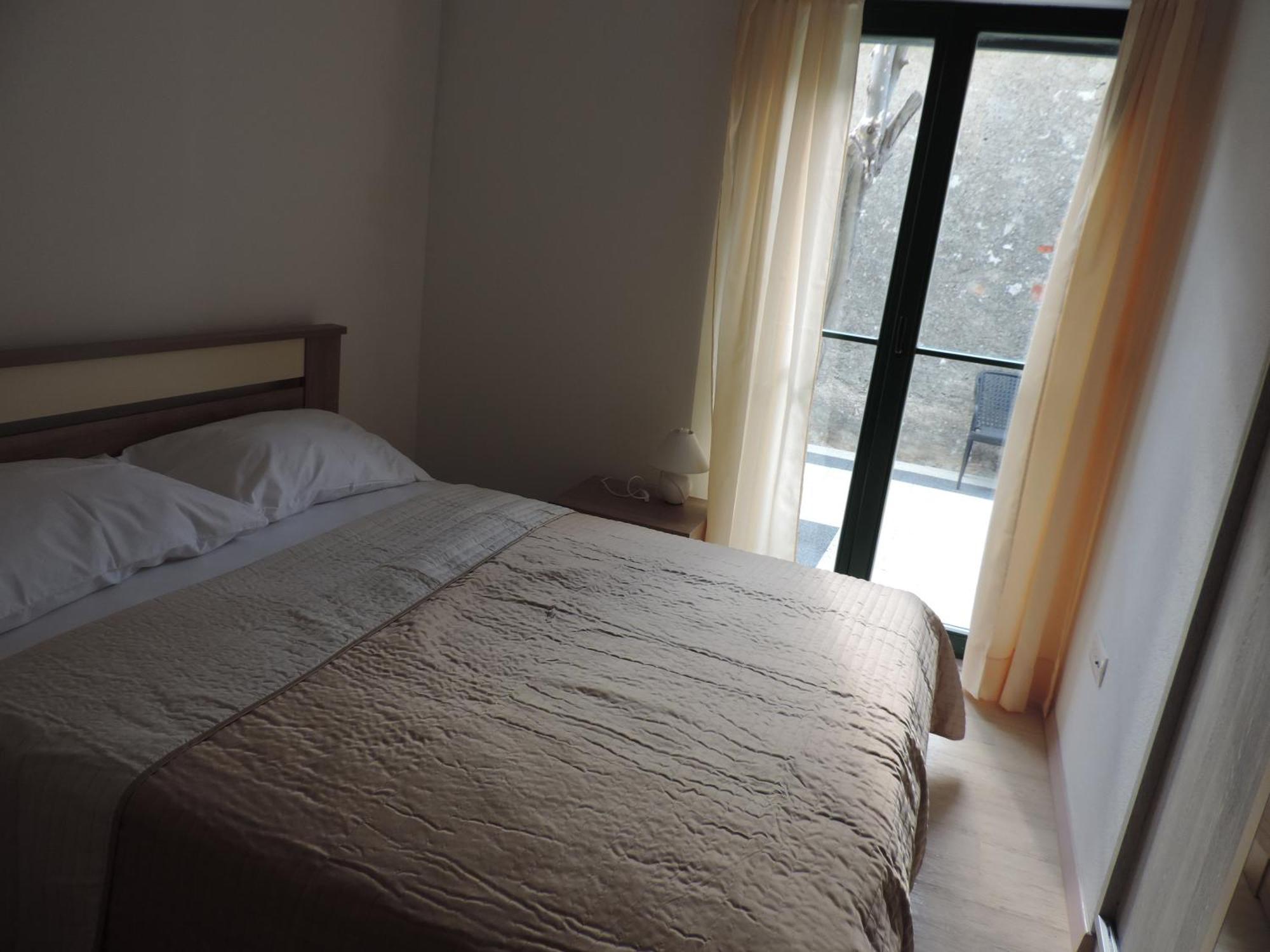Apartments Lori Биоград на Мору Екстериор снимка