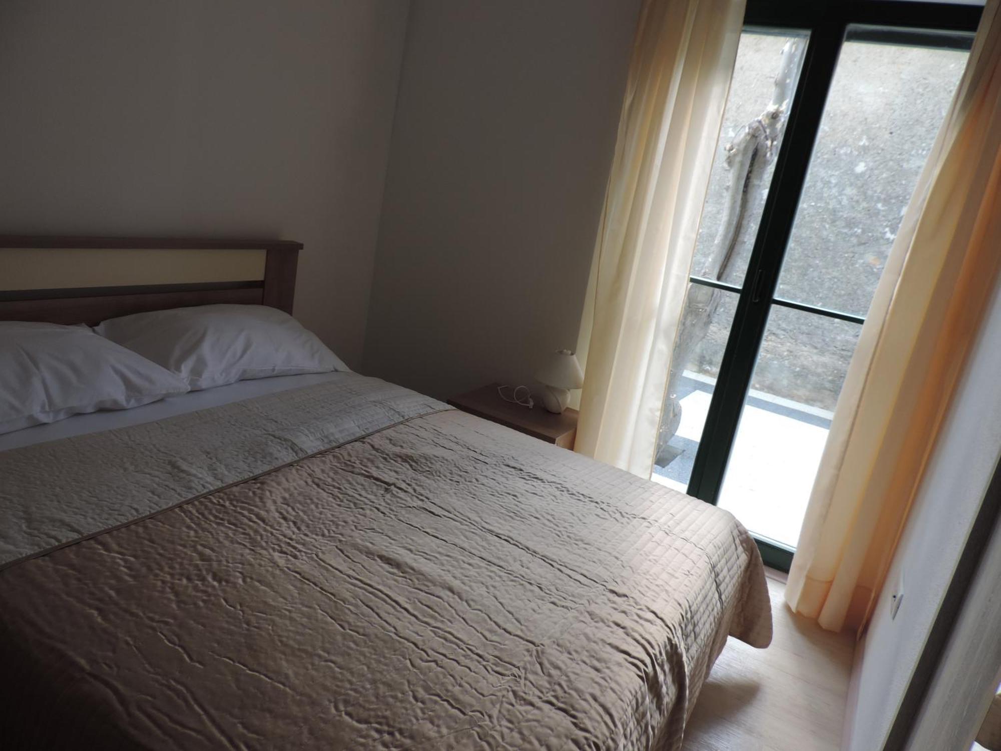 Apartments Lori Биоград на Мору Екстериор снимка