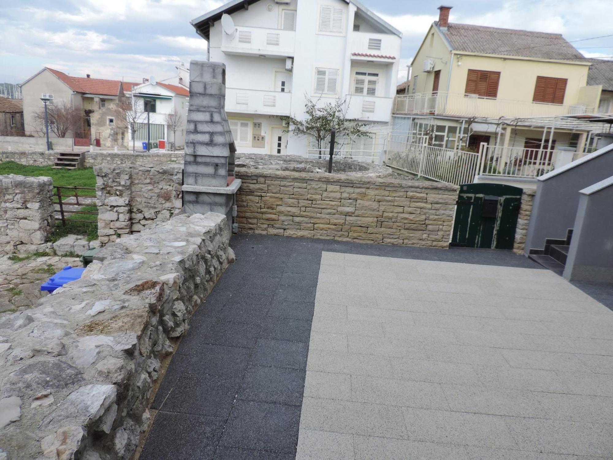 Apartments Lori Биоград на Мору Екстериор снимка